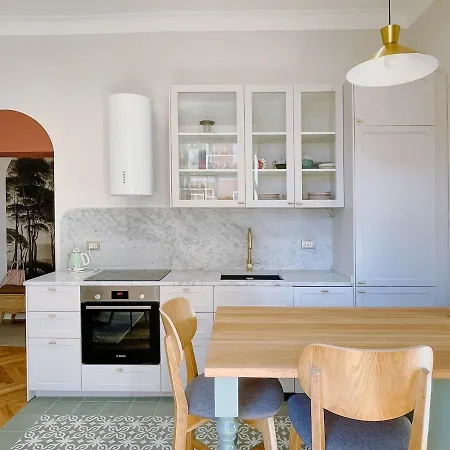Modern In Cornelia